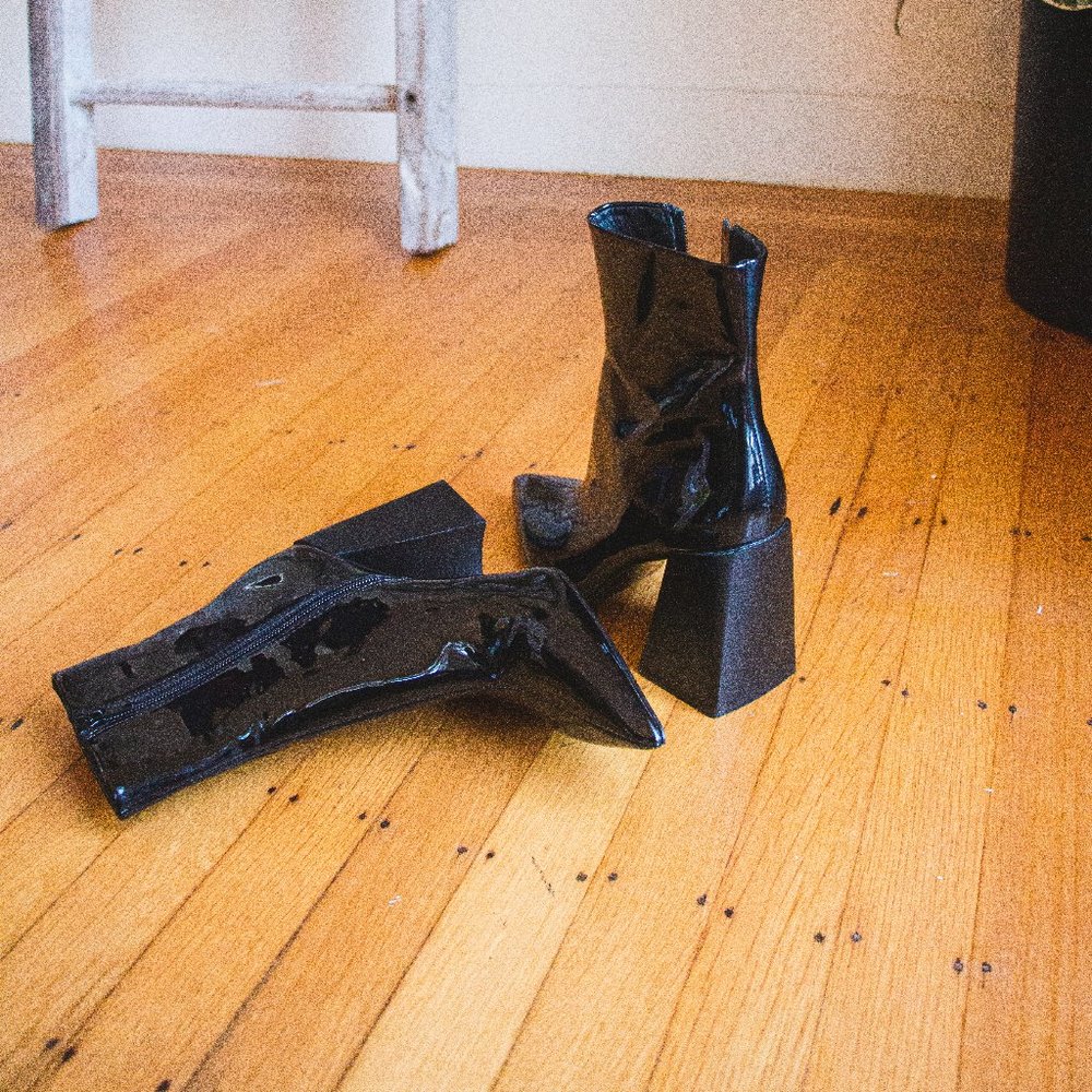 STEVE MADDEN - Envied heeled ankle boot in black patent